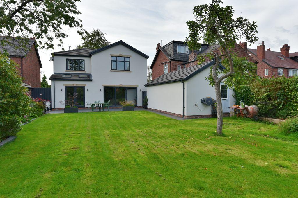4 Bedroom Detached For Sale in Douglas Road, Hazel Grove, Stockport