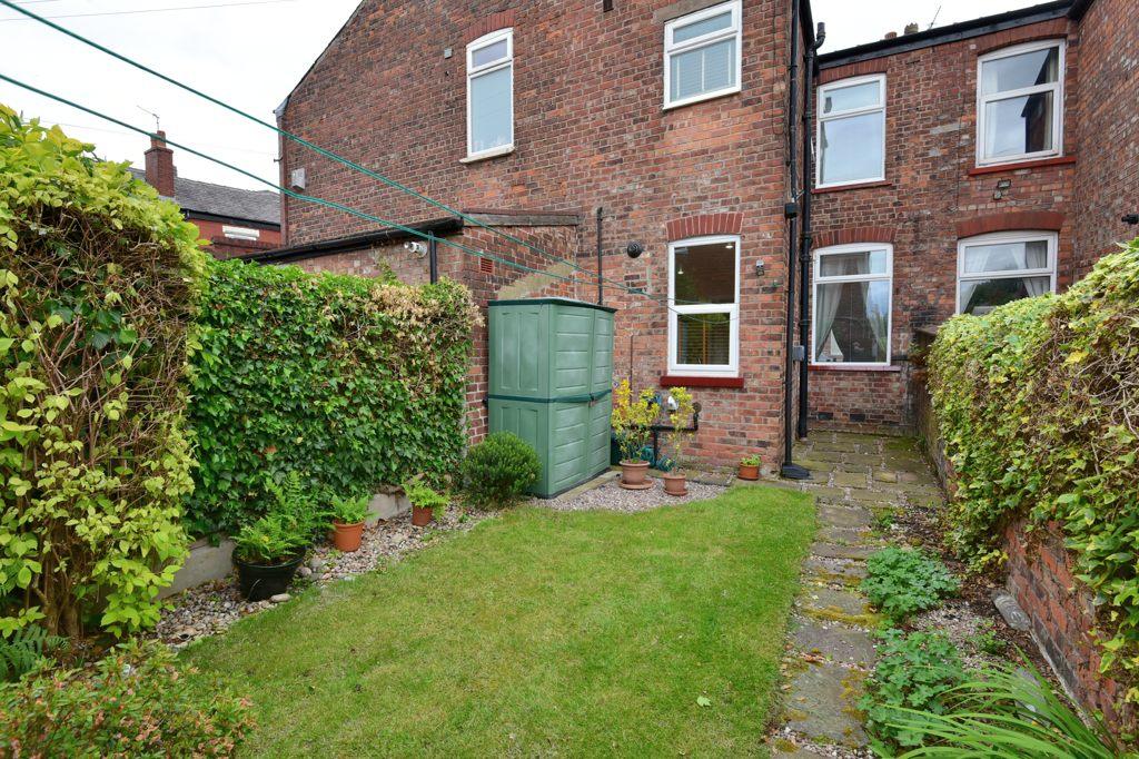 2 Bedroom Terraced To Let in Lowfield Road, Shaw Heath, Stockport, SK3