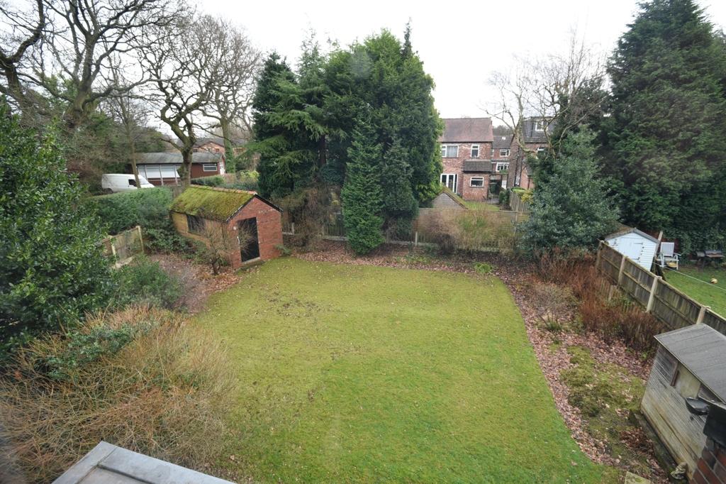 3 Bedroom Detached For Sale in Ferndale Avenue, Woodsmoor, Stockport