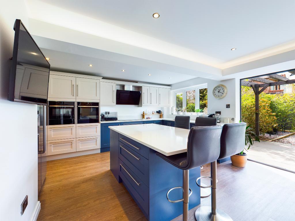 4 Bedroom Detached For Sale in Egerton Road, Davenport, Stockport, SK3