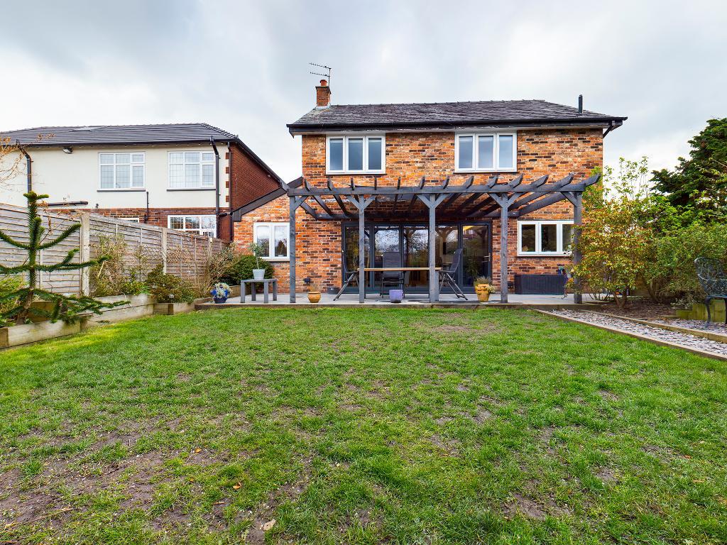 4 Bedroom Detached For Sale in Egerton Road, Davenport, Stockport, SK3
