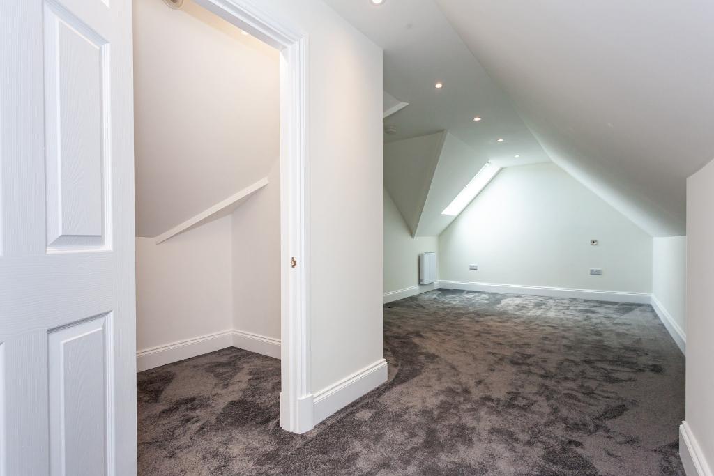 7 Bedroom Detached For Sale in Lostock Hall Road, Poynton, Cheshire