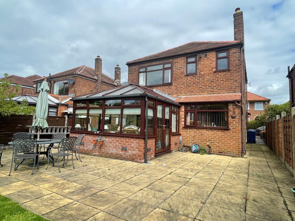3 Bedroom Detached For Sale in Darley Road, Hazel Grove, Stockport, SK7