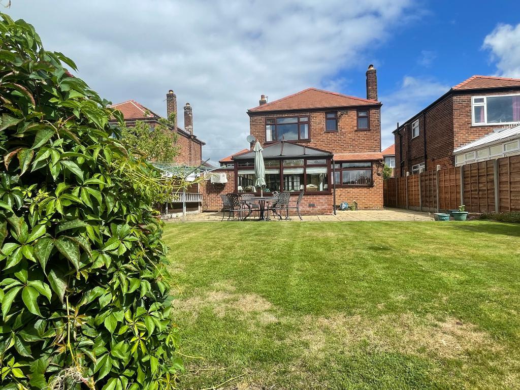 3 Bedroom Detached For Sale in Darley Road, Hazel Grove, Stockport, SK7