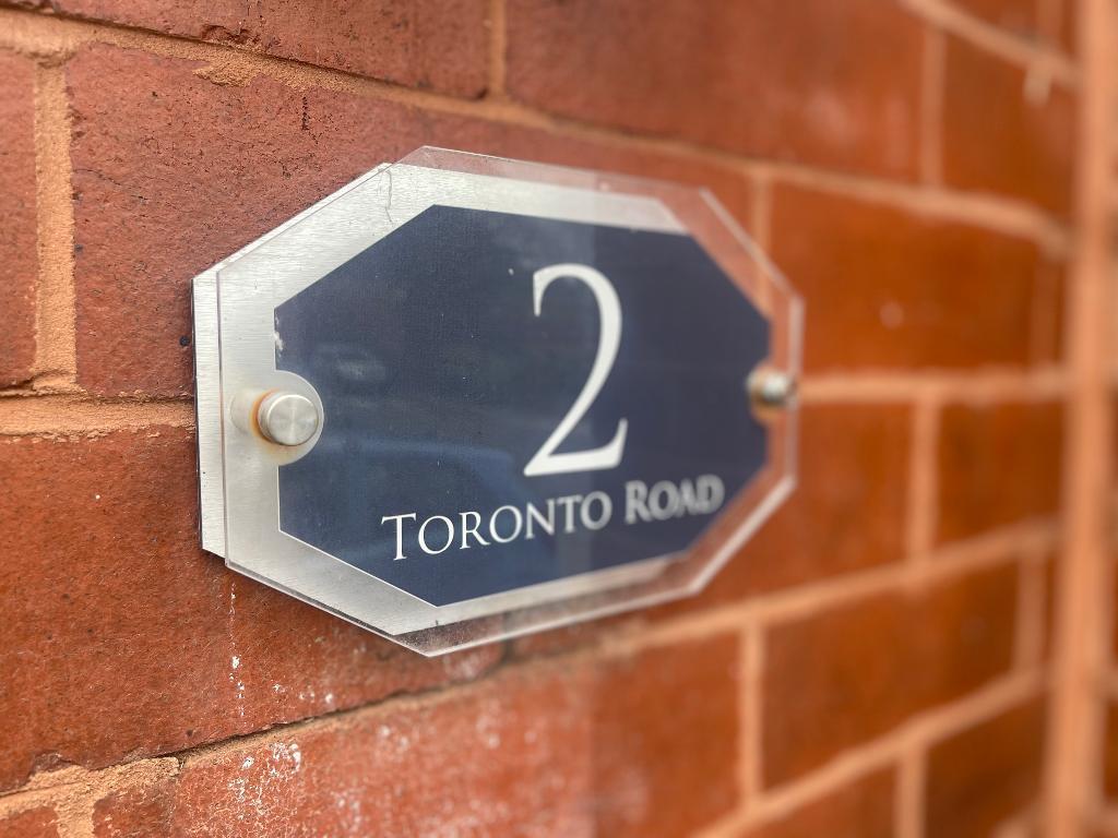 2 Bedroom SemiDetached For Sale in Toronto Road, Heaviley, Stockport