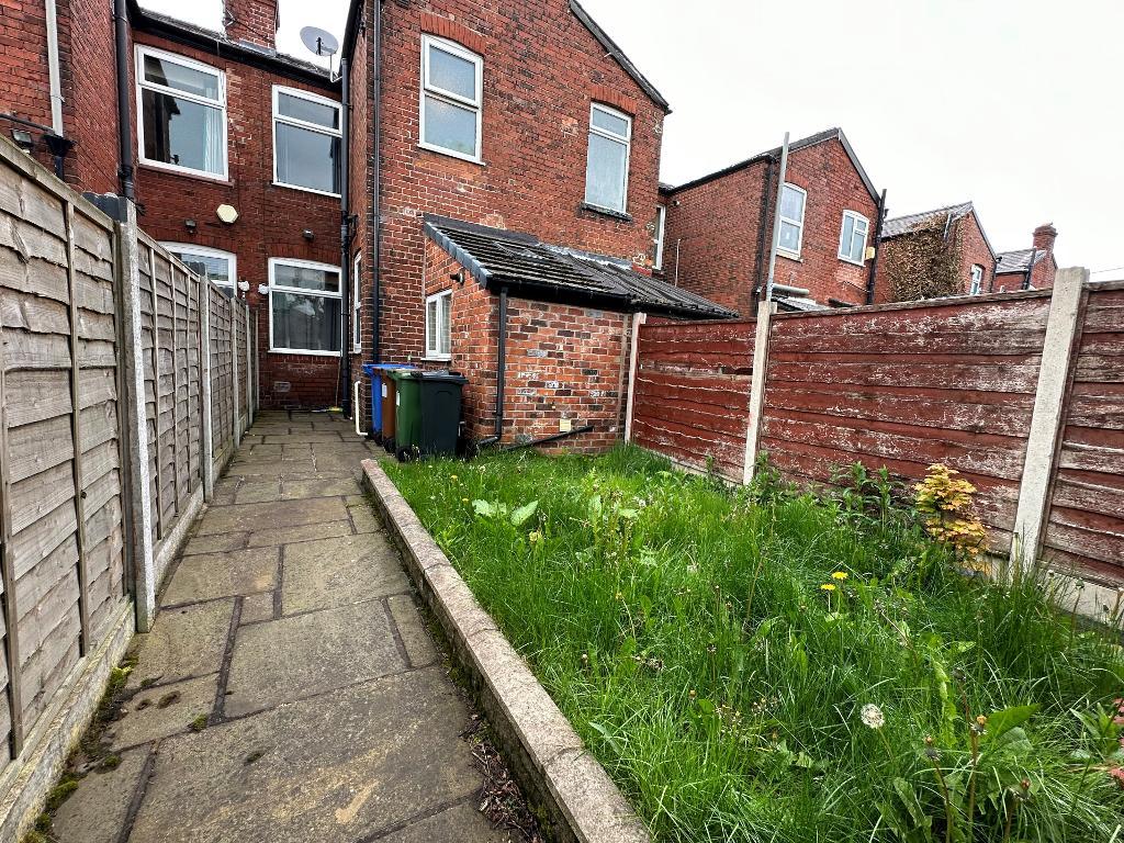 2 Bedroom Terraced For Sale in Great Moor Street, Great Moor, Stockport, SK2 7PQ Stockport
