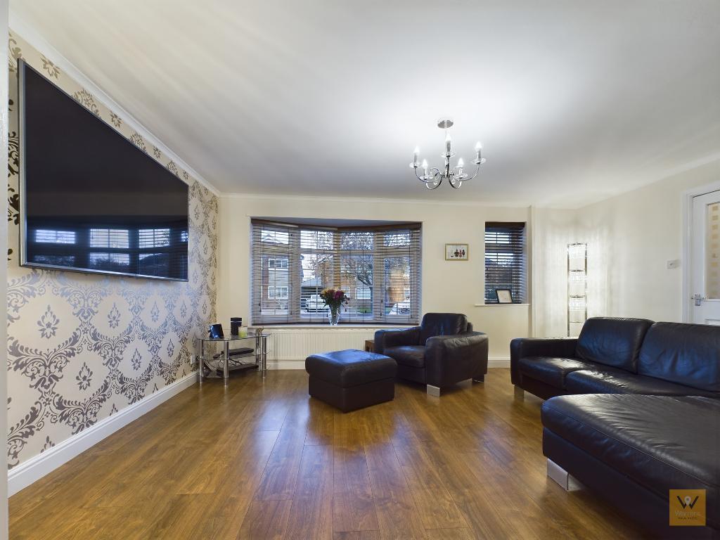 4 Bedroom Detached For Sale in Sandown Road, Hazel Grove, Stockport, SK7 4RT Stockport Estate