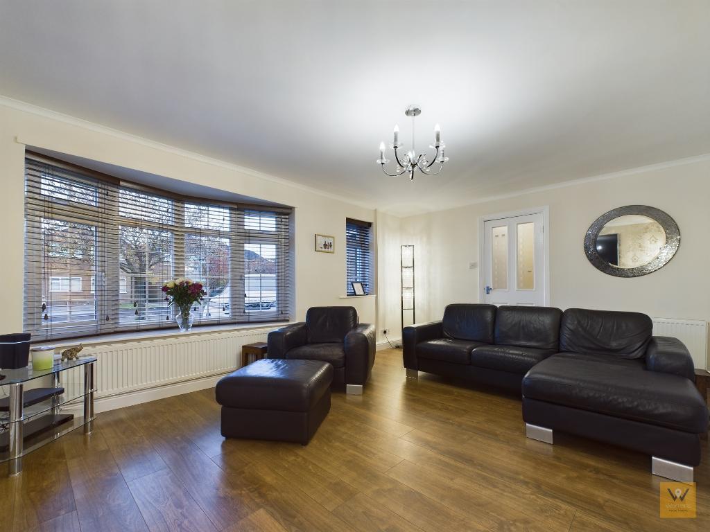 4 Bedroom Detached For Sale in Sandown Road, Hazel Grove, Stockport, SK7 4RT Stockport Estate