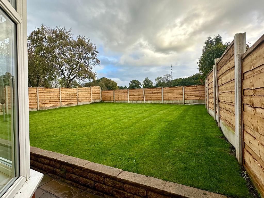 4 Bedroom Detached For Sale in Sandown Road, Hazel Grove, Stockport, SK7 4RT Stockport Estate