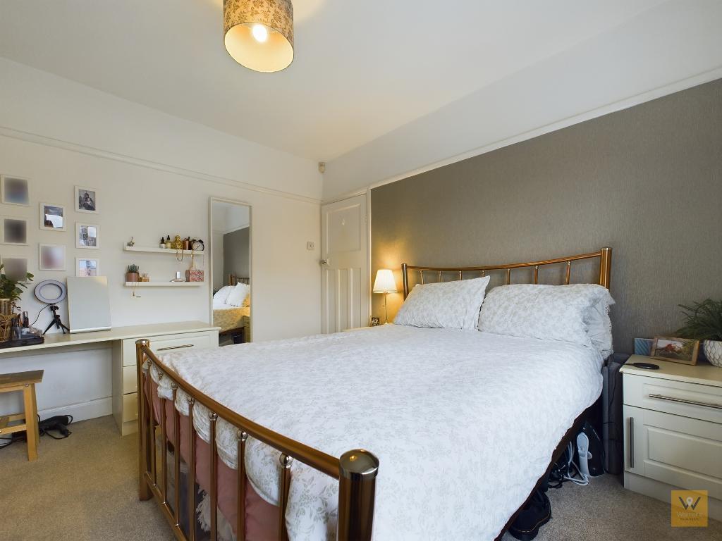 3 Bedroom SemiDetached For Sale in Clarendon Road, Hazel Grove