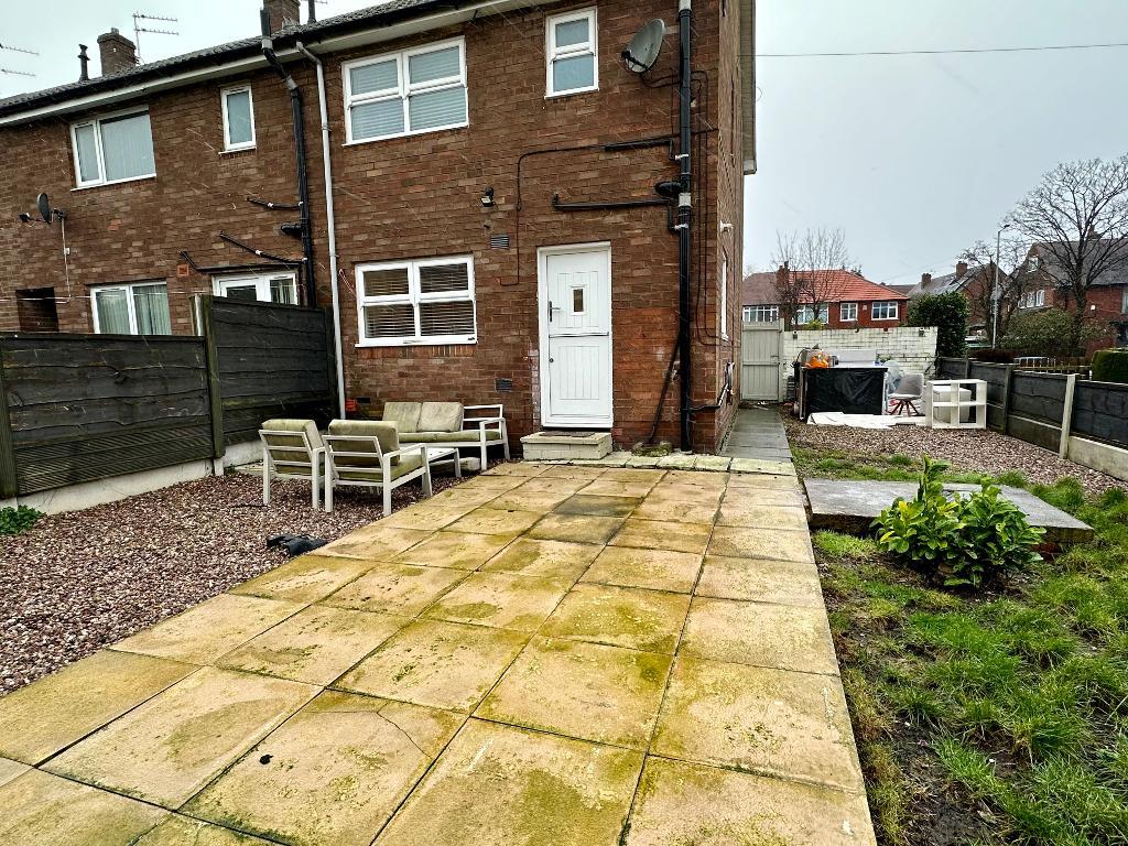 2 Bedroom End Terraced For Sale in Bean Leach Road, Hazel Grove